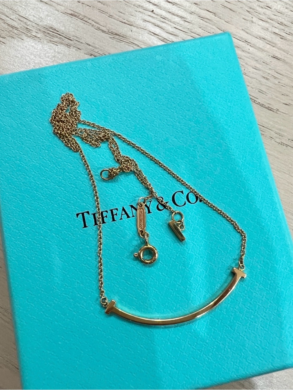 Tiffany & Co. Gold Bar Smile Necklace - Yellow Gold